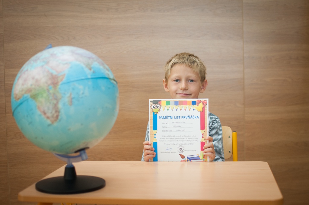 Prvci slavnostn zahjili