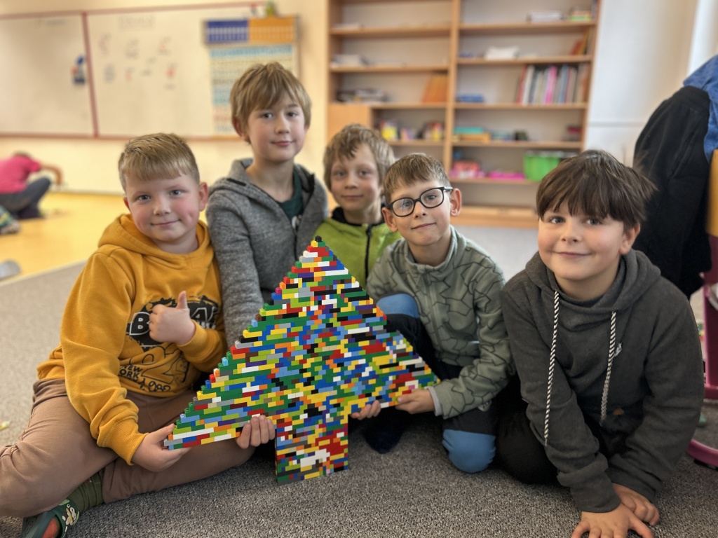 Slavme Vnoce ve kole